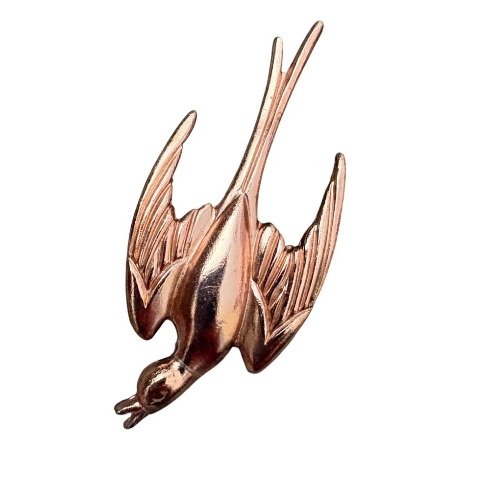 Vintage‎ Coro Rose Gold Tone Swallow Bird Brooch Pin Swooping Figural Design